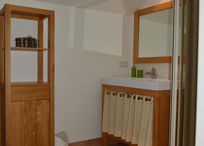 Du Clos De Gamel * Lascabanes